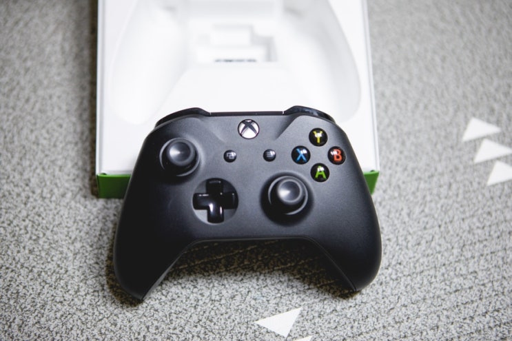  XBOX ONE S 무선 컨트롤러 with 아이패드 미니5, 스팀링크 (XBOX ONE S Wireless Controller)