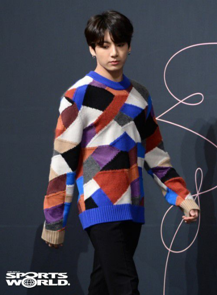  타투이스트 A씨 "정국과 연인관계 NO… 이니셜 타투잉도 NO" [전문]
