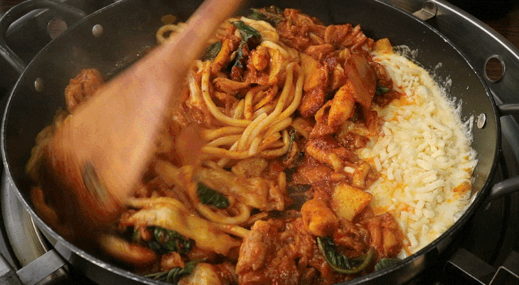  동탄역닭갈비 : 이정닭갈비 매운맛과 치즈사리 찰떡궁합