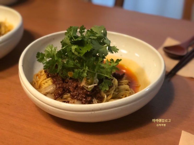  나의 첫 탄탄멘 압구정 맛집 양출쿠킹