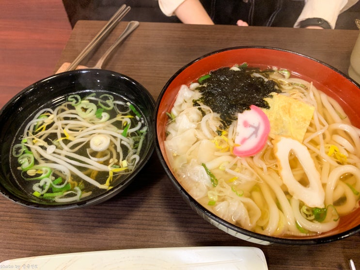  부산 18번 완당 여행중 만났던 간단한 식사