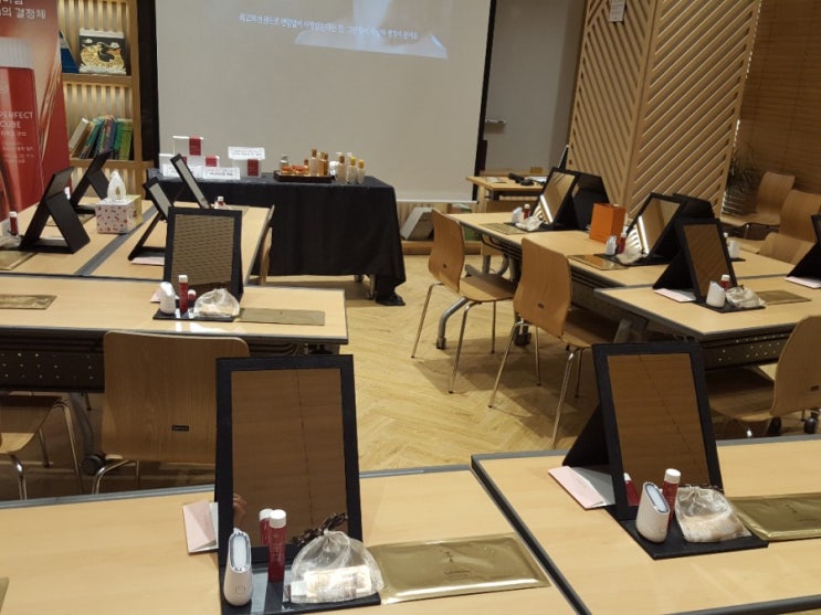  롯데백화점 설화수VIP 신제품체험행사-자음생 아이 에센스 마스크