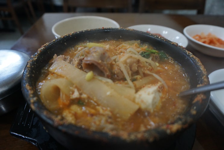  청계천 5가 방산시장 숨은 맛집! - 삼우일식! 내장탕!