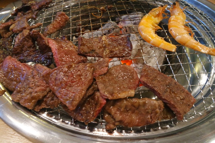  청주 봉명동 고기집 무한리필되는곳!!멀리서도 찾아와서먹는 웃쏘 봉명점이랍니다.