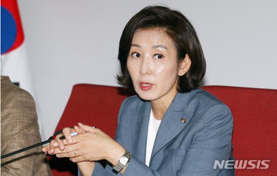  '라치몬트 산후조리원' 실검.. 나경원 원정출산 의혹 저격