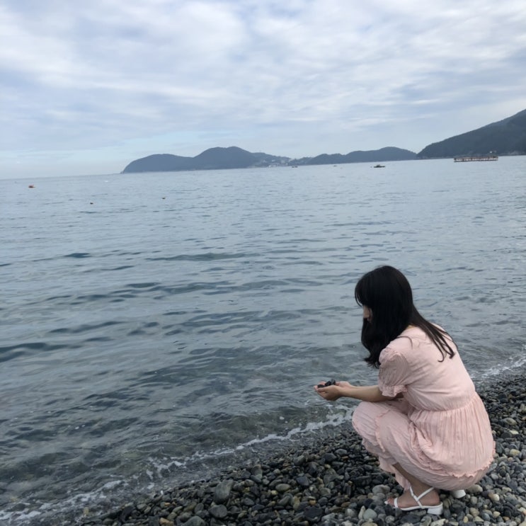  거제 학동몽돌 해수욕장, 머그학동 카페에서 쉬어가기