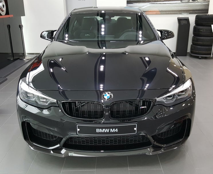 BMW M4 CS Coupe (블랙 사파이어 / 메리노 블랙) (신형 4시리즈 가격 출고 프로모션 할인 비교 C63 풀체인지 컴패티션 컴페티션 사일런스 M퍼포먼스)