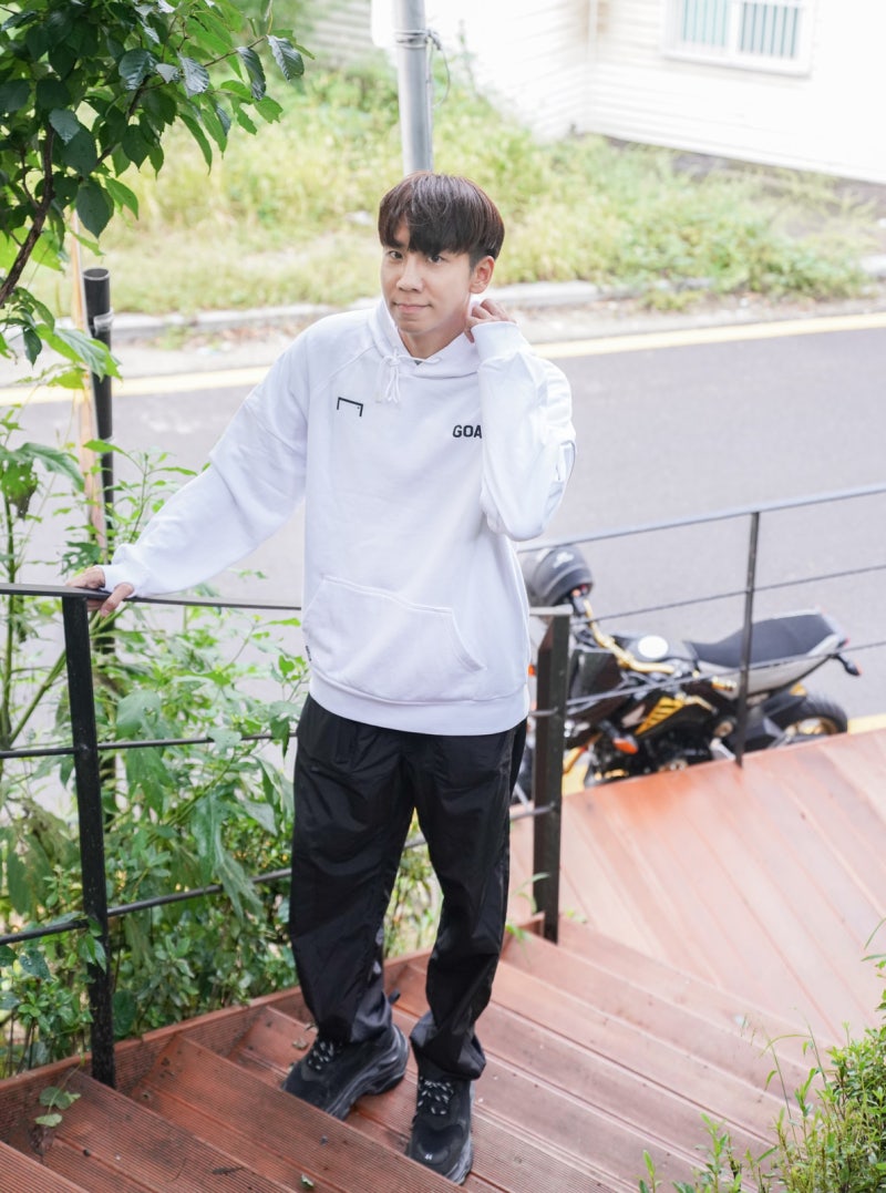 골스튜디오(GOAL STUDIO) 유럽스트리트 감성으로 꾸안꾸 데일리룩 입기! : 네이버 블로그