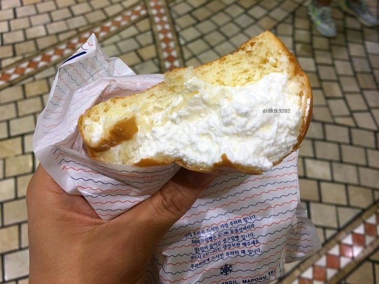  강남 신세계백화점 식품관 디저트 홍대 푸하하크림빵 소금크림빵 후기