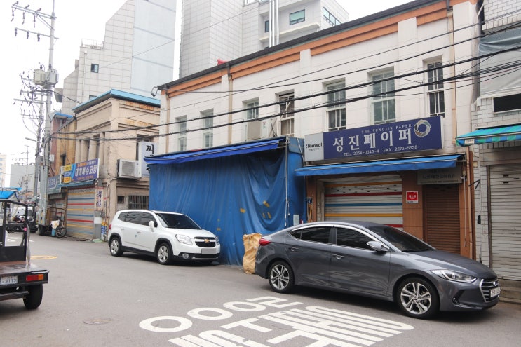  충무로 베이커리 카페, 프랑스 빵집같은 분위기