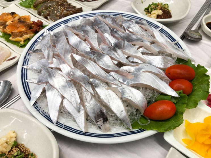  여수 갈치회 제대로 맛볼 수 있는 도시어부