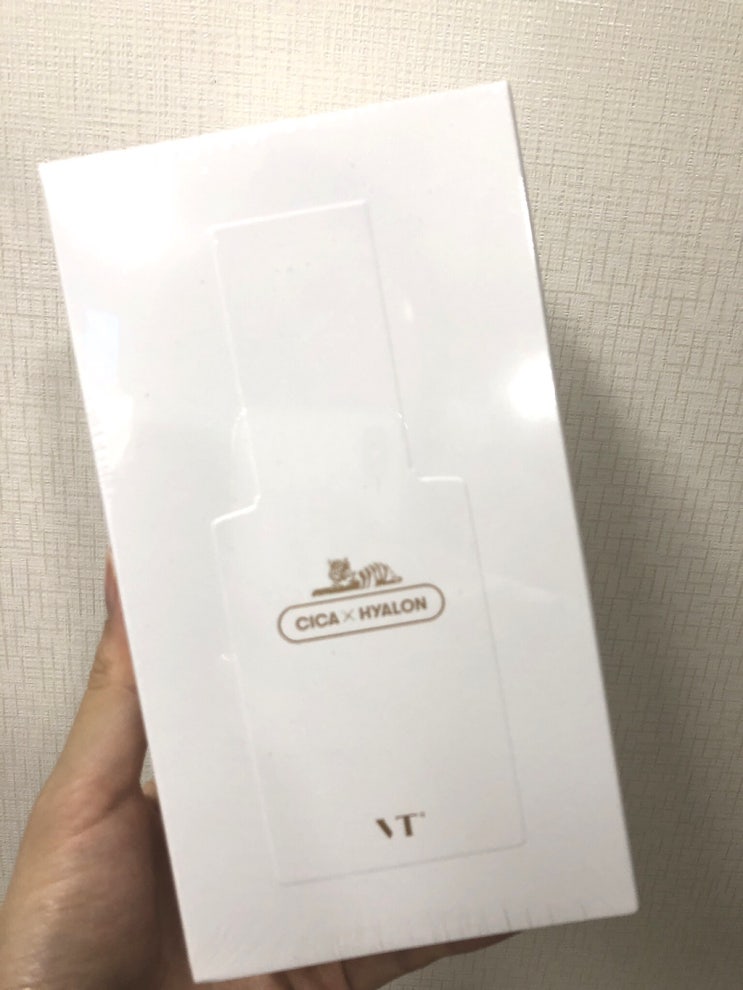  브이티코스메틱 VT시카리퀴드 파운데이션 글로우 솔직후기