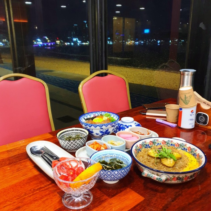 [부산 맛집] 일광해수욕장을 보면서 전복밥,새우장덮밥을 먹을수 있는 기장 어느멋진날