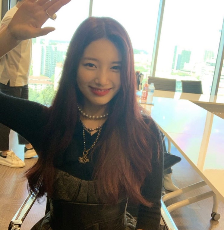  수지 배가본드 나이 키 사복 단발 과거 인스타