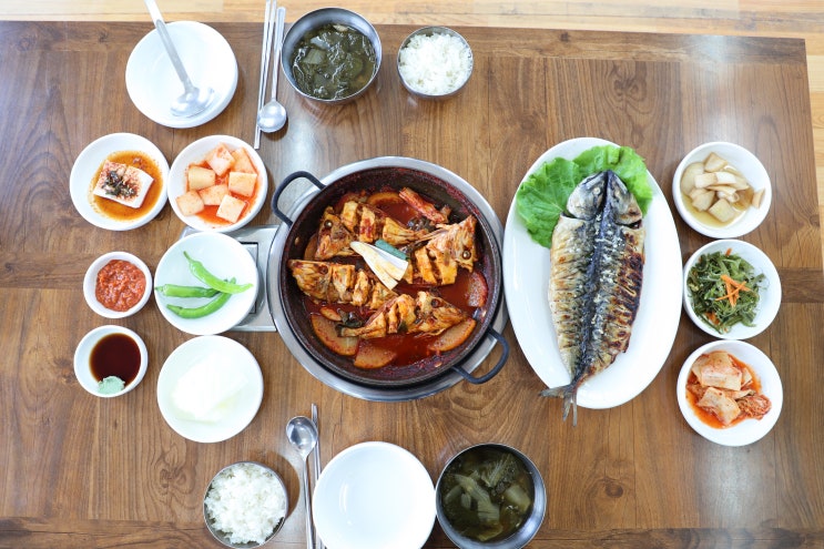  제주 애월 밥집 조림전문 황해식당 최고야!