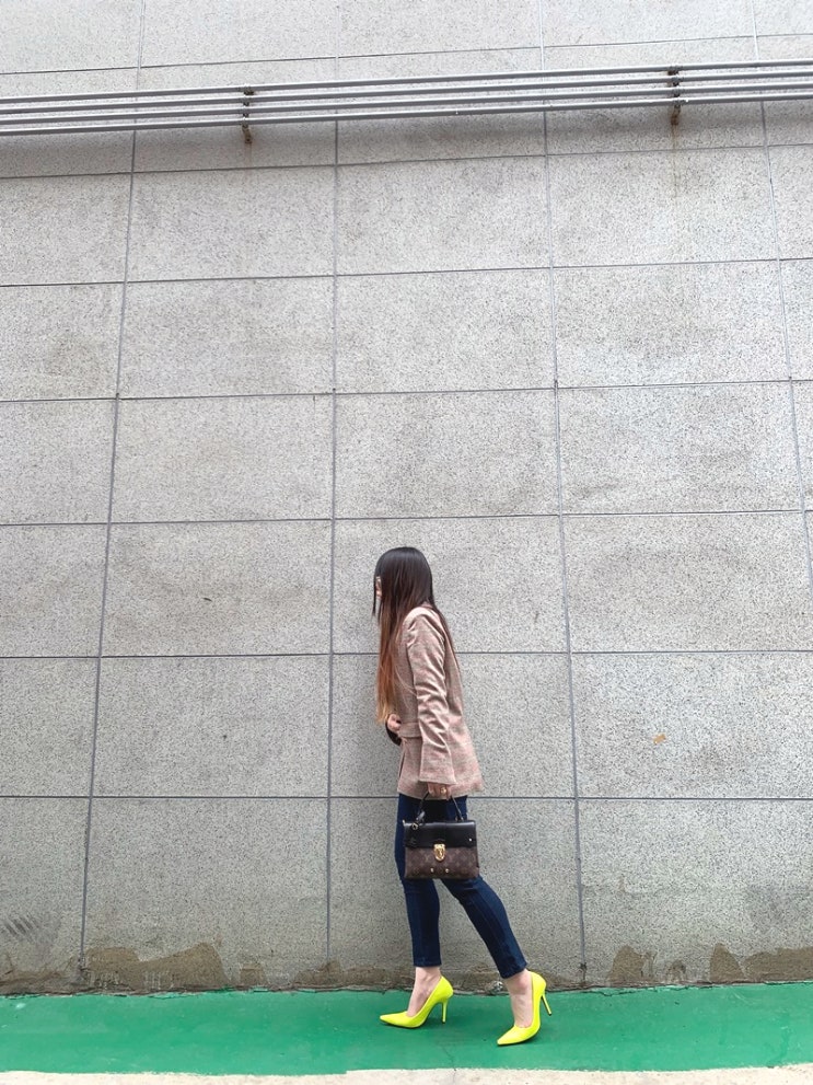  한혜연 슈스스 체크 자켓 비지트인뉴욕 가을자켓 입어봤~!