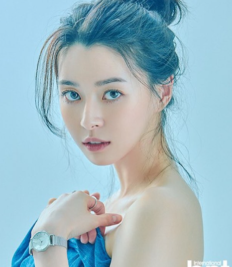  나혼자산다 권나라 성형전 친동생 몸매 움짤 키 이종석 나이 학력 비키니 고향 연기 실물 본명 권아윤 다이어트 박서준
