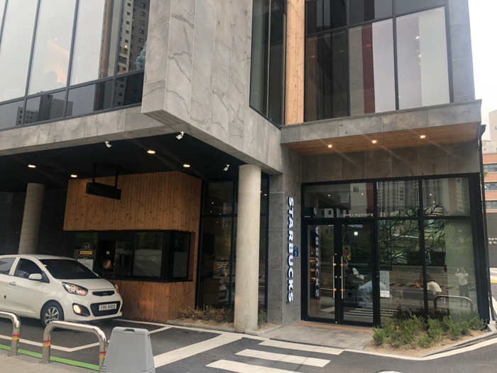  하남시 드라이브 스루 스타벅스 하남미사DT점