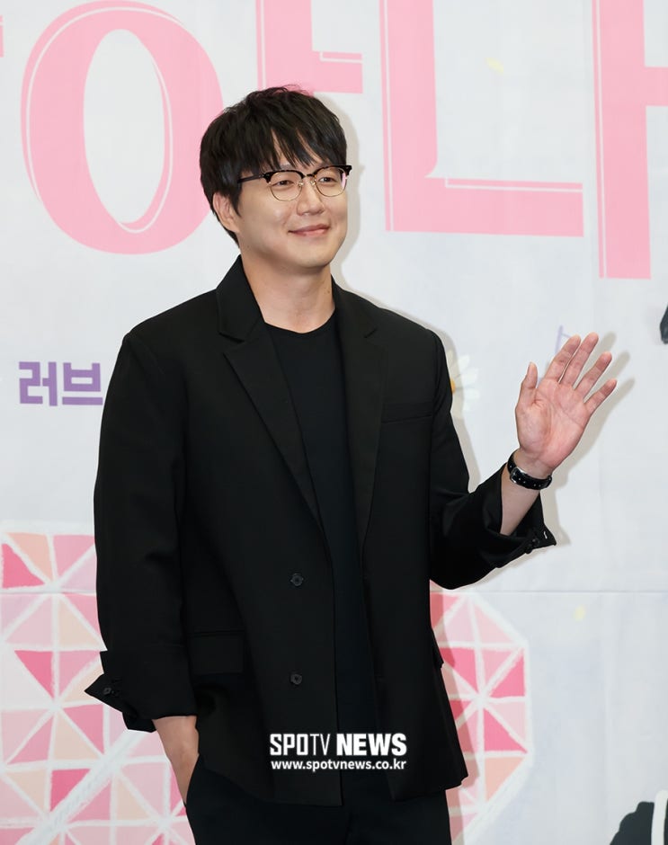  [성시경]tVN 노래에 반하다-제작 발표회 사진 및 V앱 라이브