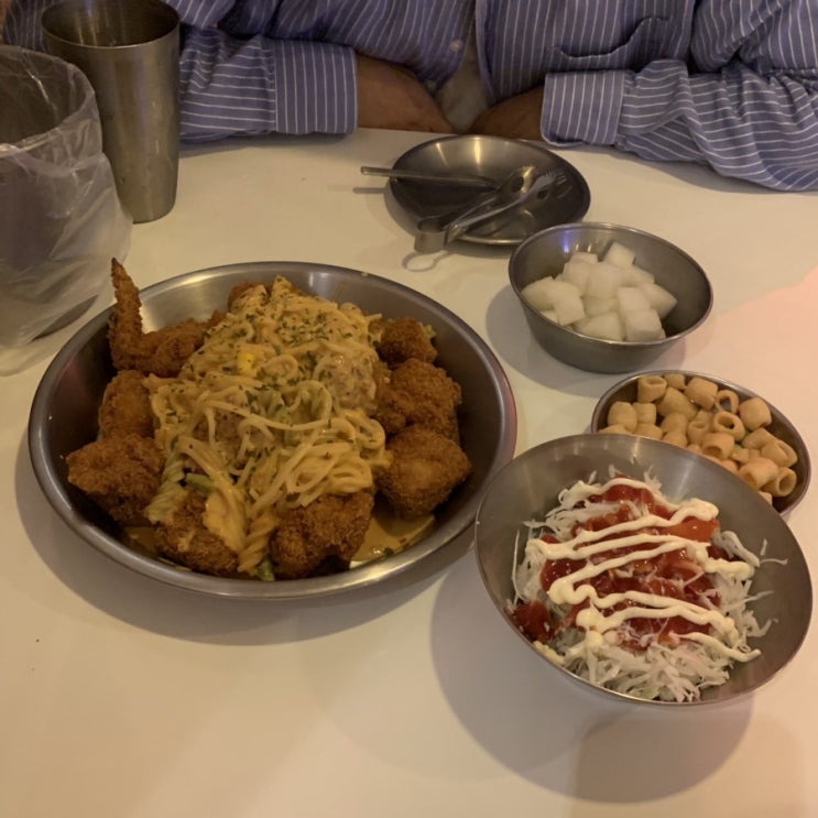  이색치킨을 찾는다면 광주 동구 치킨 맛집 우린청춘닭