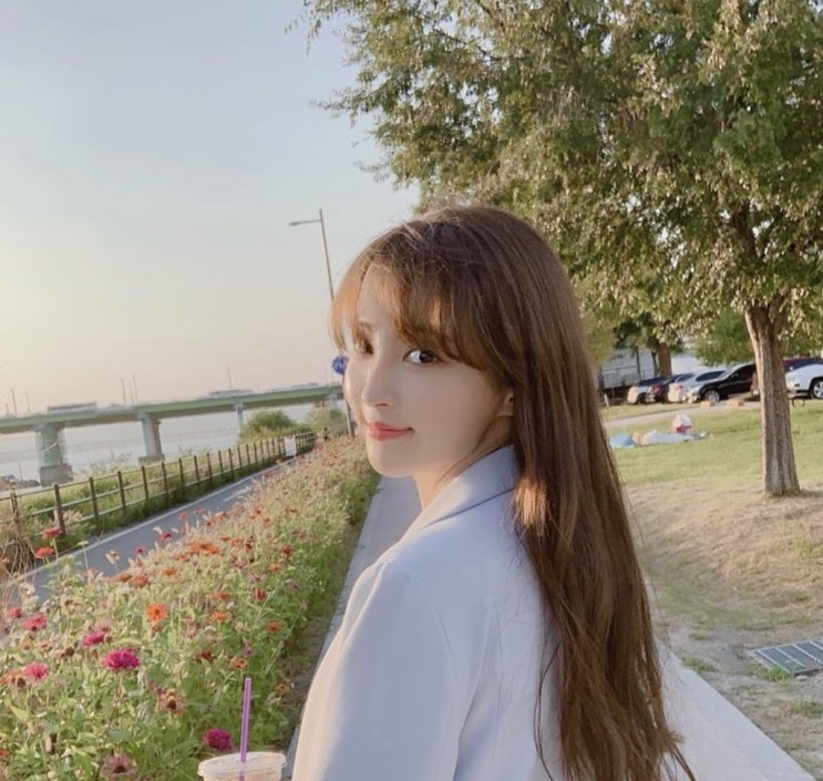  정혜성 쌉니다천리마마트 나이 몸매 노출 우결 과거 인스타