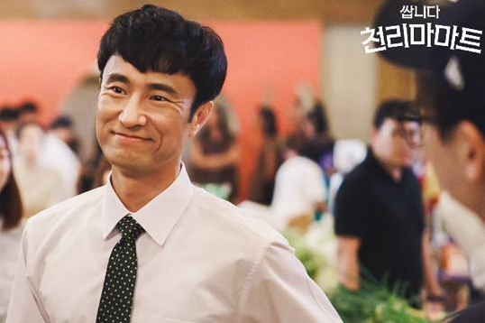  '천리마마트' 뭐지? 이상하게 점점 빠져드는 이 병맛의 정체는