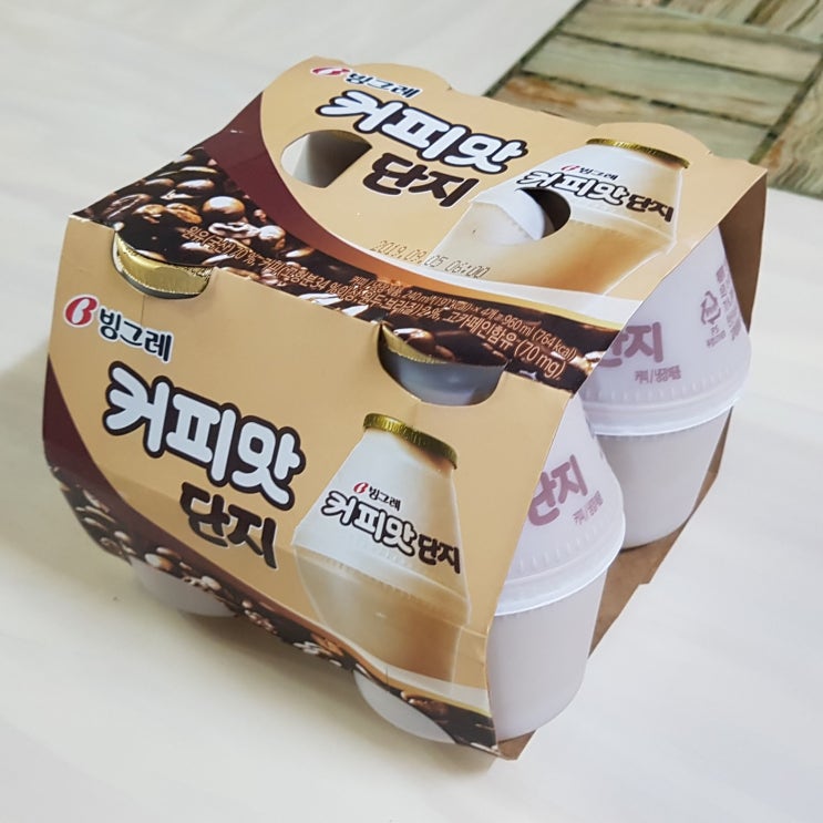  빙그레 커피맛우유 커피맛단지 240ml 4묶음 칼로리열량 영양정보성분 카페인 함량 소개 (커피우유)