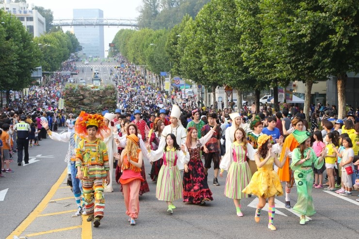 제5회 서리풀 페스티벌 개최.. 클래식판타지와 낭만 버스킹 축제 제5회 서리풀 페스티벌 개최.. 클래식판타지와 낭만 버스킹 축제