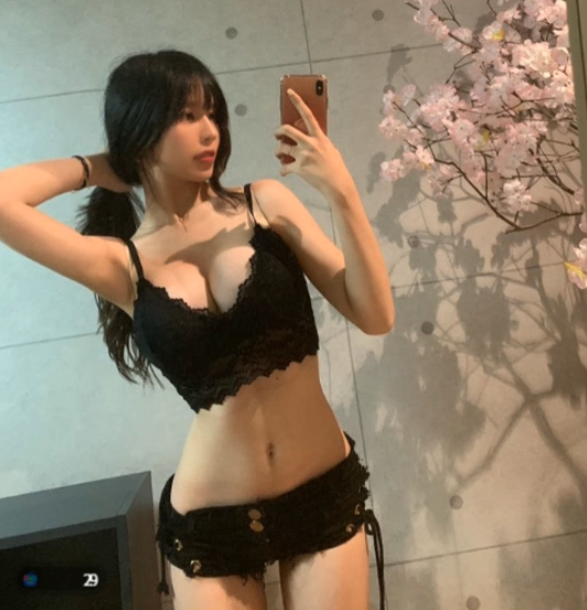 99년생 bj초초 탑핫팬츠 댄스 인스타 몸매수준 99년생 bj초초 탑핫팬츠 댄스 인스타 몸매수준