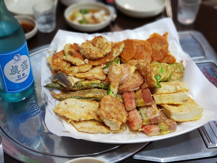 중원구 도촌동 섬마을 휴먼시아 9단지 상가내에 있는 모듬전 맛집 맷돌 전집