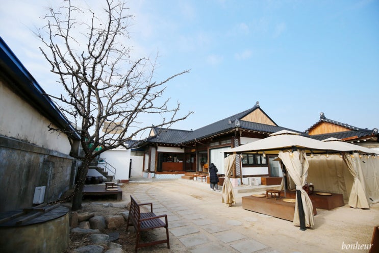  경주숙소추천, 경주황리단길 가까운 숙소와 성동시장 우엉김밥!
