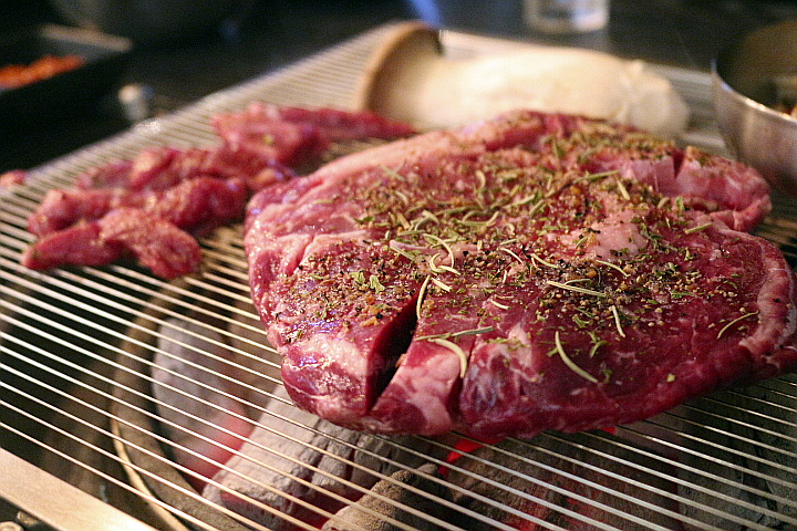  도축장 직거래 싱싱한 소고기 생등심스테이크 살치살 특수부위 푸짐하게 맛있는 양재동 양재 시민의 숲 양재천 소고기 맛집 수돈가 양재역 가성비 최고 JMT 삼호물산맛집