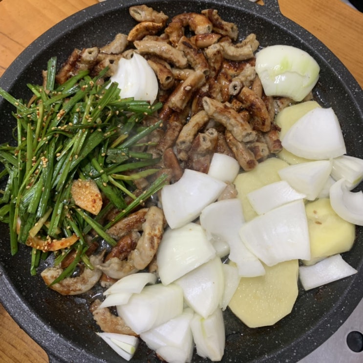  [충정로 맛집 추천/ 충정로 곱창 맛집 추천] 충정로 가마솥닭한마리칼국수