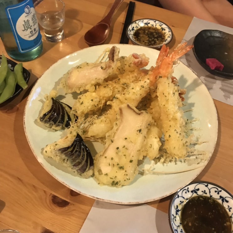  현실이 녹록치 않아서 엥겔지수가 폭발한 주말 기록 : 합정 멘멘, 신림 콴안비엣, 불광 구룡포막회/매화