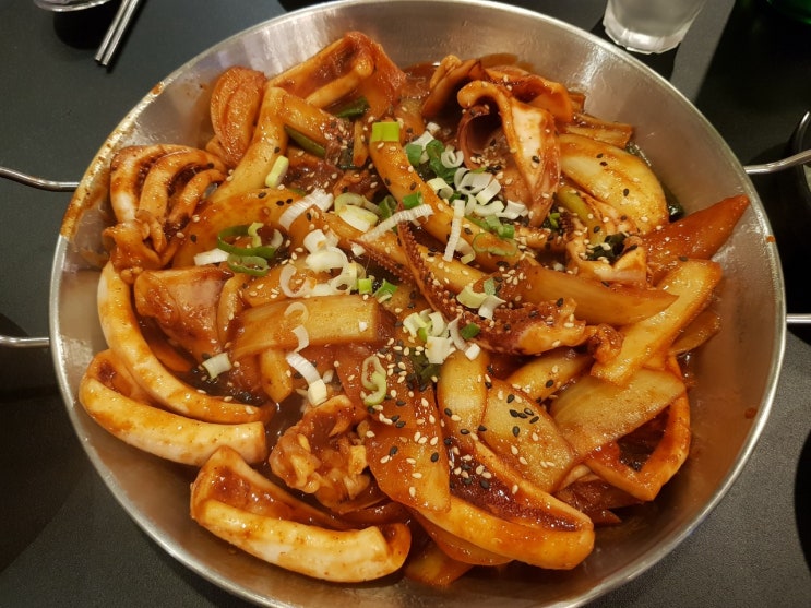  THE 팔당(저녁) - 수원 인계동 추천 맛집 모임장소 오징어볶음