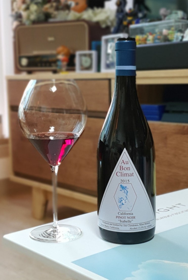  Au Bon Climat "Isabelle" California Pinot noir 2015(오봉클리마 이사벨 캘리포니아 피노누아 2015)