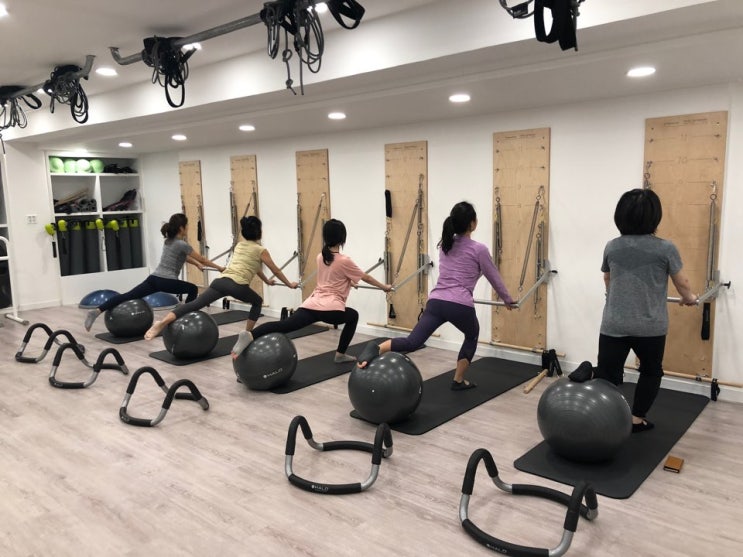  서래 마을 기구 필라테스로 유연성 기르는 운동으로 시작하세요