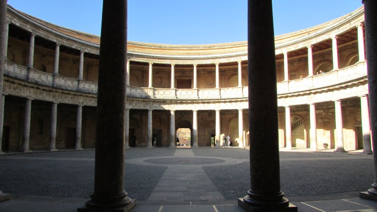 #119. 알람브라 궁전 (2) 카를로스 5세 궁전과 산타 마리아 성당