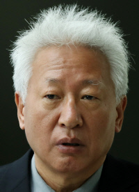  '위안부는 매춘'이라는 류석춘, '강제동원은 없었다'는 이우연