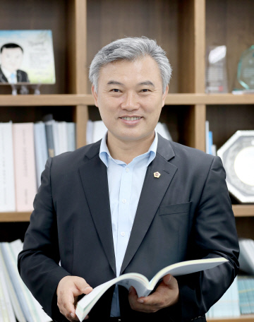  정기현 시의원 "대전노은농수산물도매시장 미승인 점포 대책 마련 시급"