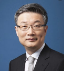 김종민 변호사, "법조인들은 불의에 눈감은 채 돈 잘 버는 법 기술자인가?" 일갈