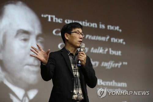  진중권, ‘조국 데스노트 제외’ 정의당에 탈당계 제출…‘알릴레오’ 유시민 향후 행보에 이목 집중