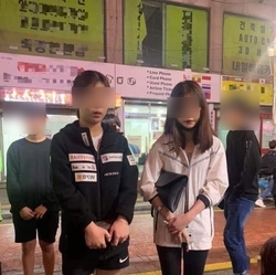  "일부 누리꾼, 폰번 공유?" 수원 노래방 '06년생 집단 폭행' 가해자 검거