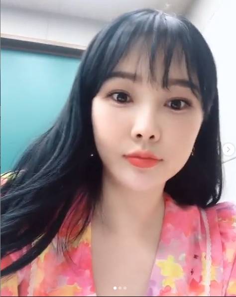  '김영철의 파워FM' 이다지, 동안 미모 눈길