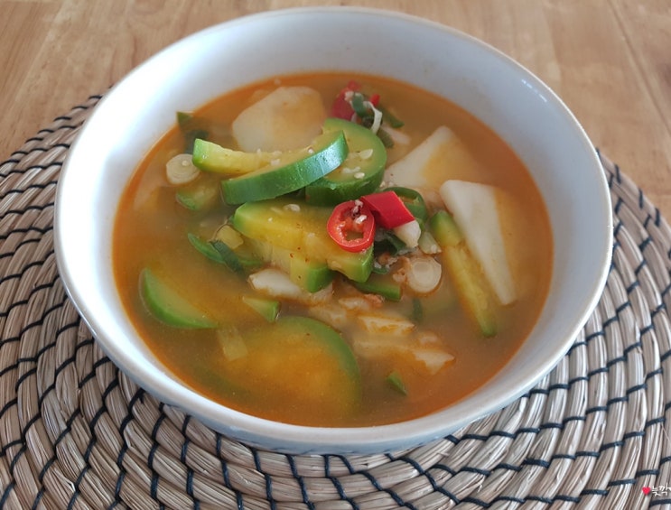  아침메뉴 최고의요리비결 애호박새우젓찌개