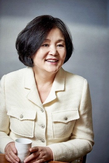  *인물정보 김정숙(1954) *출처.나무위키 *최근 수정 시각: 2019-08-23 15:43:38 *분류 대한민국 영부인 종로구 출신 인물 1954년 출생 대한민국의 가톨릭 신자