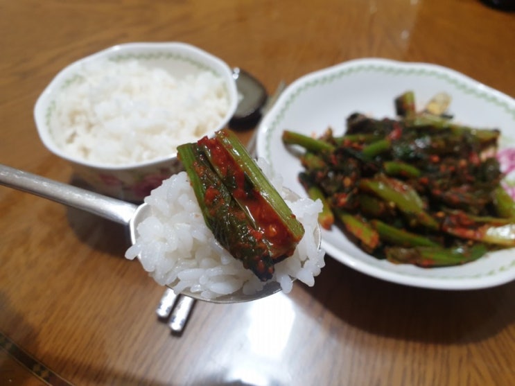  여수돌산갓김치 잘하는 곳 여기, 해풍맞고 자라 더 맛있어.
