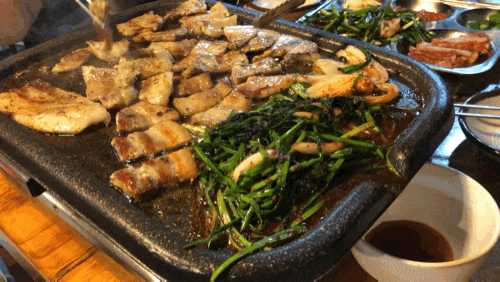  사당역 10년째 단골 맛집, 복돈이 부추삼겹살