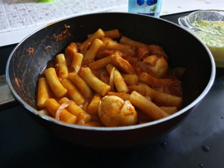  집술 떡볶이먹기 술안주 떡볶이