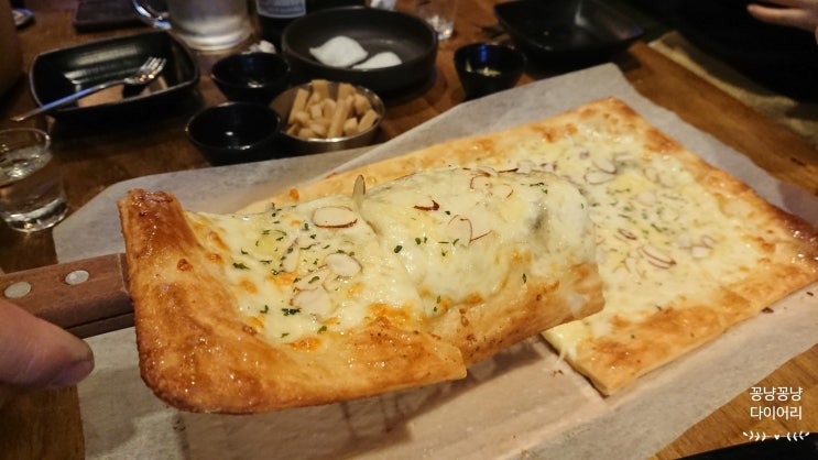 [쌍문동 수제 맥주집] 바이젠비어, 콰트로 포르마지 피자 핵추천!